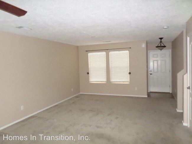 Building Photo - 1302 Aspen Meadows Dr NE