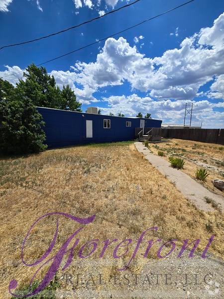 Building Photo - 2747 Blair Ln