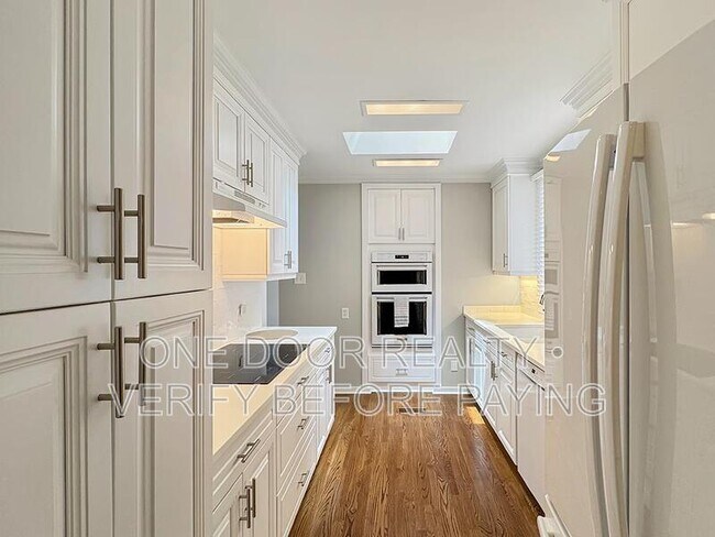 Foto del edificio - 609 Indian Springs Ct