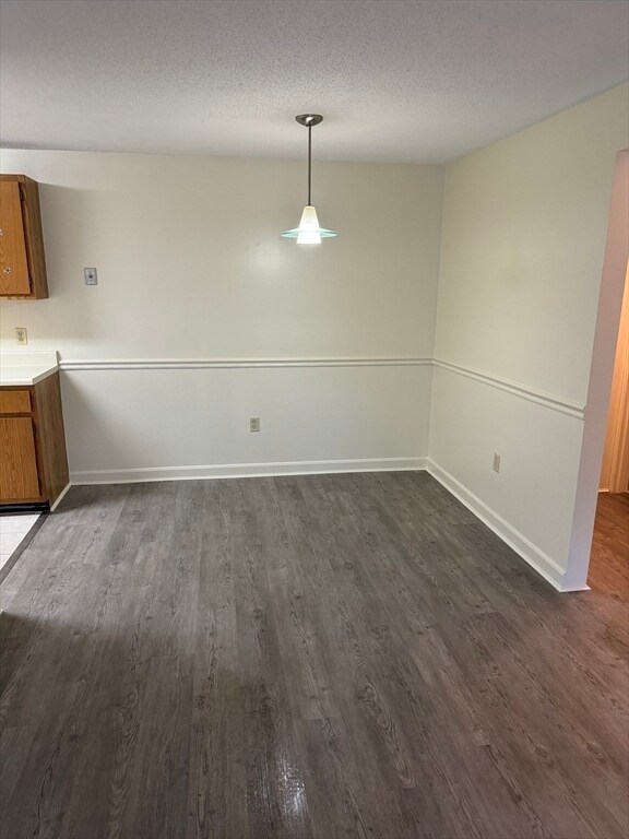 Foto del edificio - 50 Silver Hill Ln