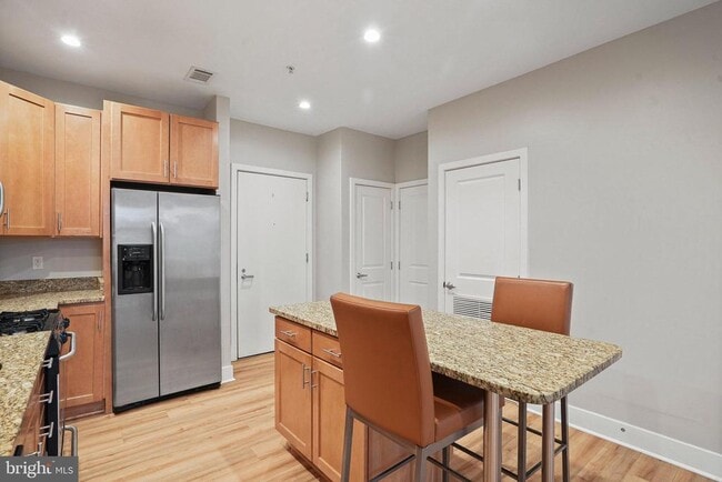 Building Photo - 1800 Wilson Blvd