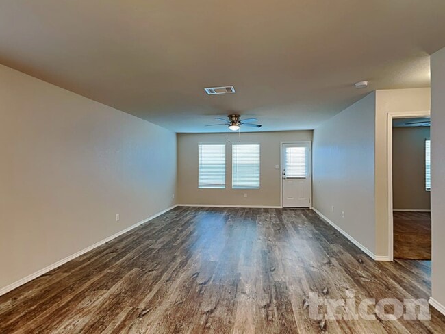 Foto del edificio - 8522 Amistad Cove