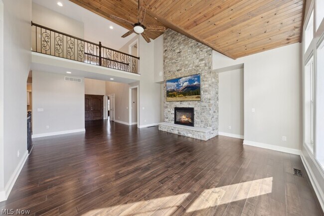 Building Photo - 9000 Snowville Rd