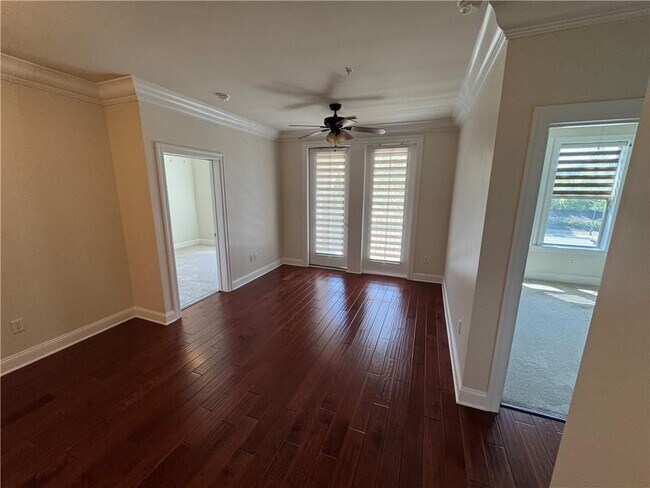 Foto del edificio - 901 Abernathy Rd NE
