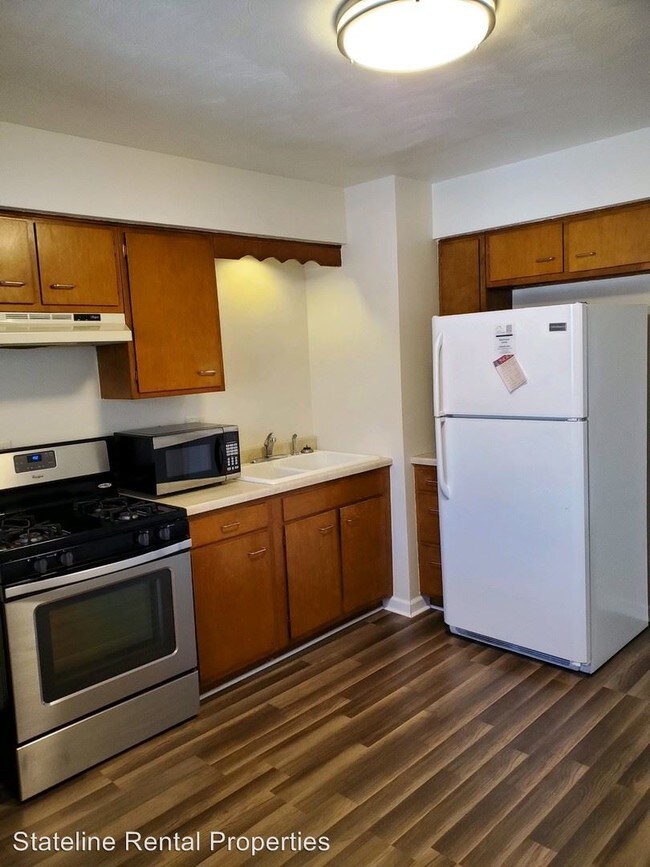 Building Photo - 3018 Sunnyside Dr