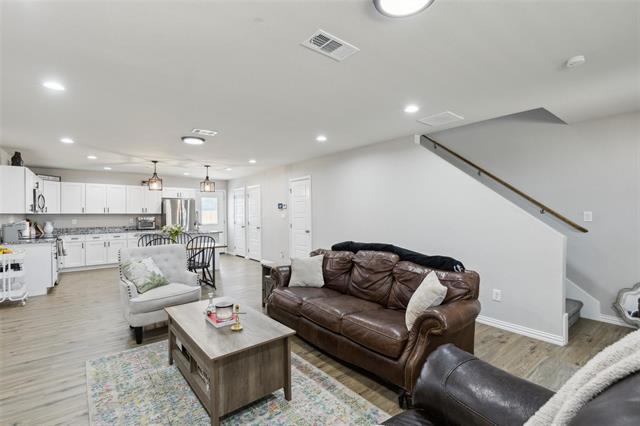 Foto del edificio - 5816 Grayson St