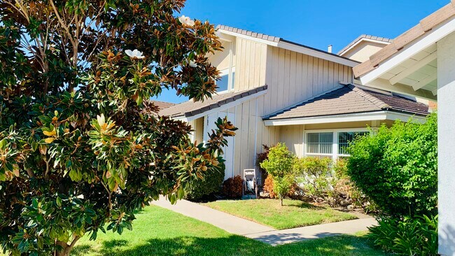 Building Photo - 31 Alderbrook