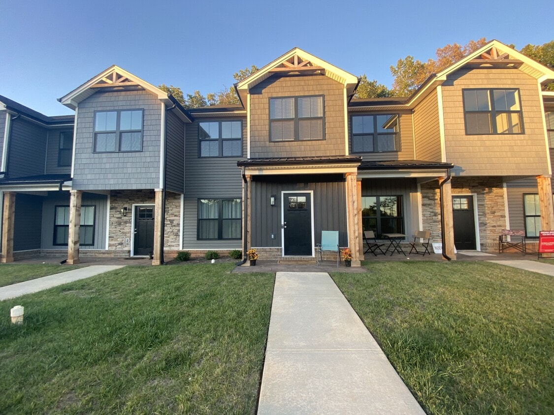 Photo - 140 Sunburst Villa Dr (Evington, VA)