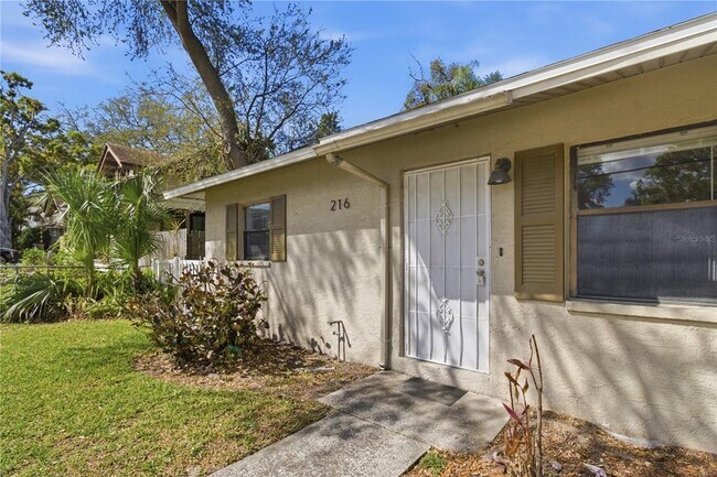 Foto del edificio - 216 4th Ave SW