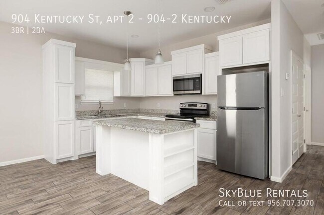 Building Photo - 904 Kentucky St