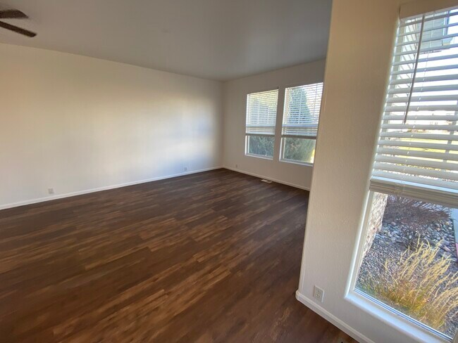 Foto del edificio - 6246 Calico Patch Heights