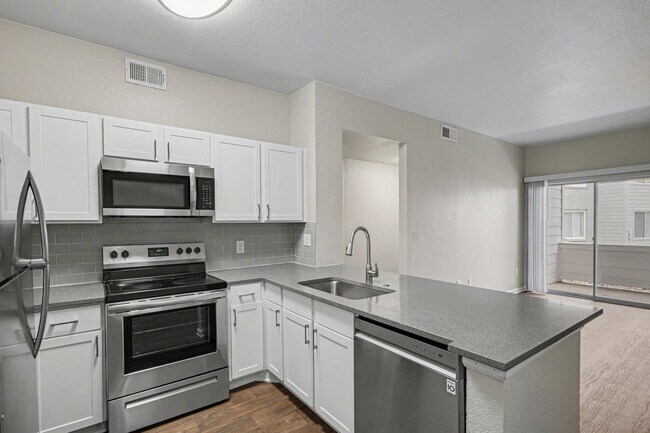 Foto del edificio - Ridgescape at Highlands Ranch
