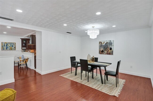 Foto del edificio - 7360 SW 120th St