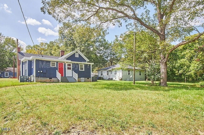 Building Photo - 302 Raynor St