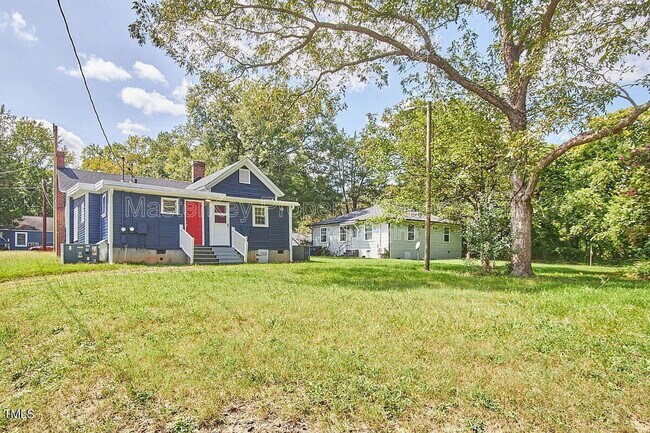 Foto del edificio - 302 Raynor St