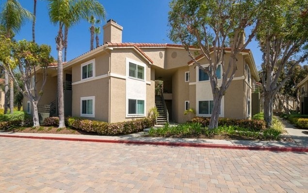 Building Photo - 7525 Charmant Dr