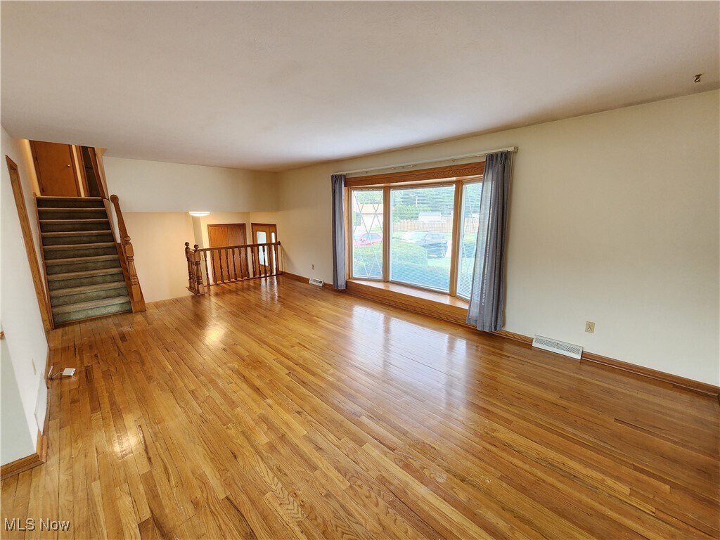5650 Cascade Ct Seven Hills, OH 44131 – photo 5