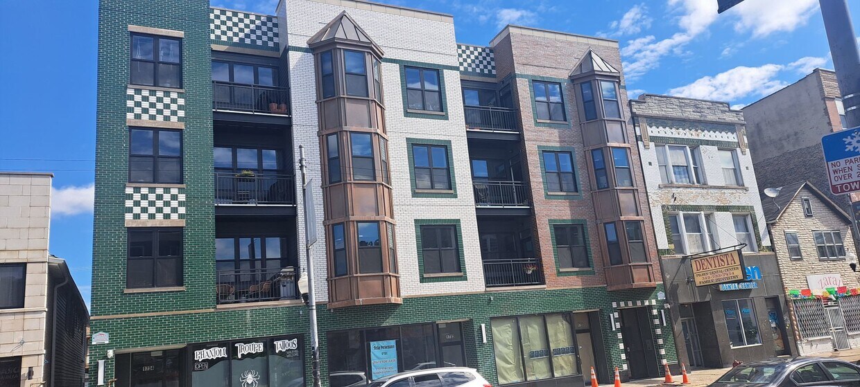 Foto principal - 1730 W 18th St