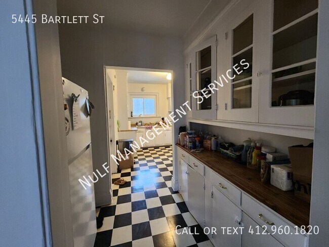 Foto del edificio - 5445 Bartlett St