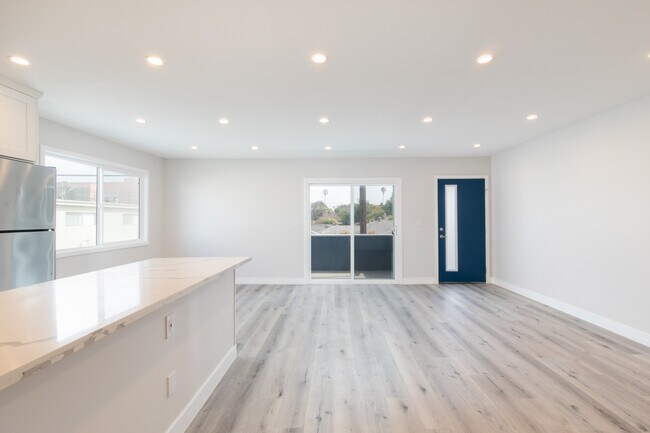 Foto del edificio - 3872 Bentley Ave