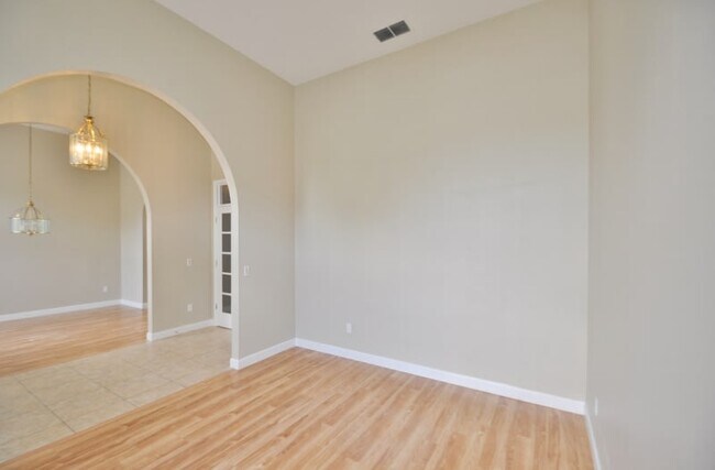 Building Photo - 855 Palm Cove Dr