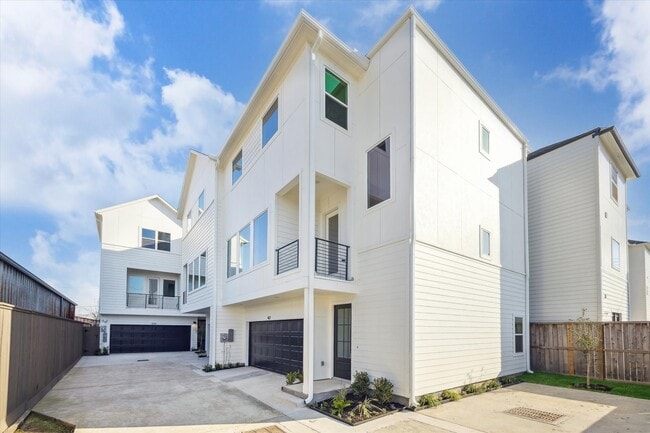 Foto del edificio - 412 N Stiles St