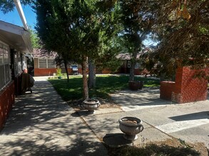 Building Photo - 308-340 S McKinley St