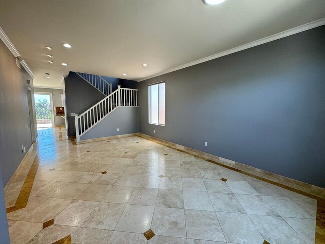 Building Photo - Beautiful 4Bd/2.5Ba Home in Aliso Viejo!