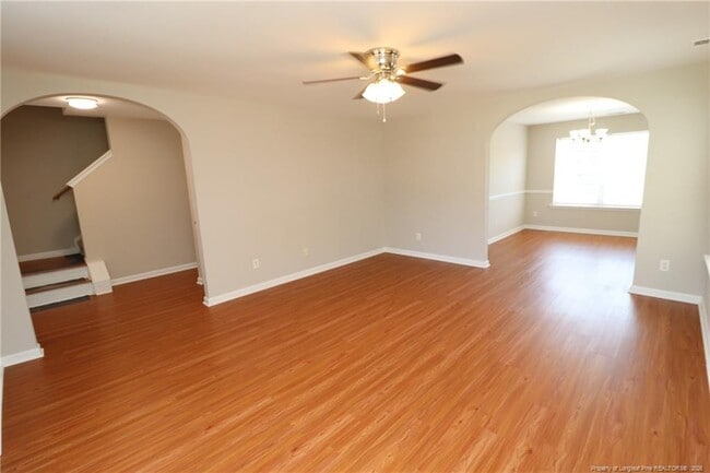 Building Photo - 120 Downing Bluff Dr