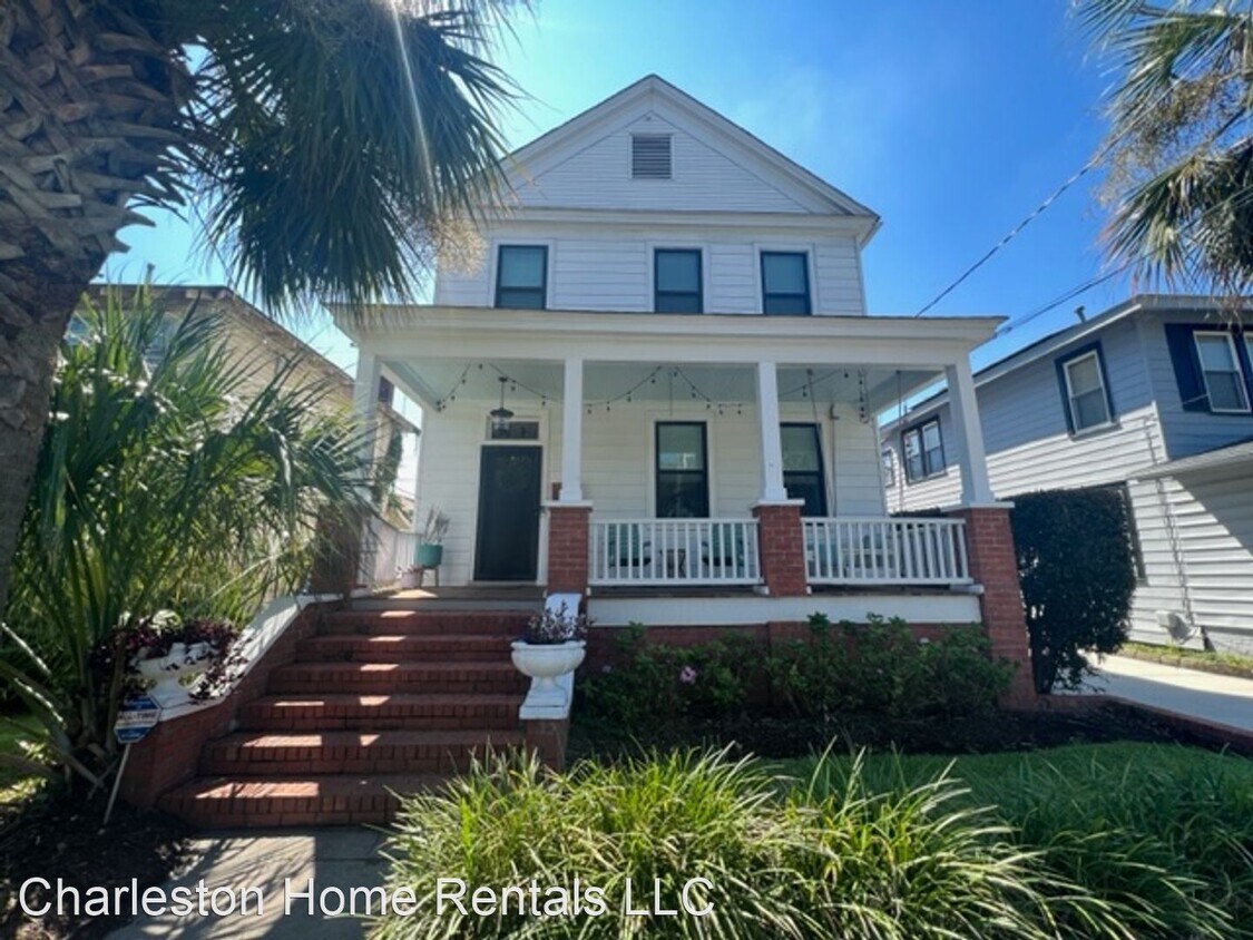Primary Photo - 2 br, 2.5 bath House - 69 Maple St