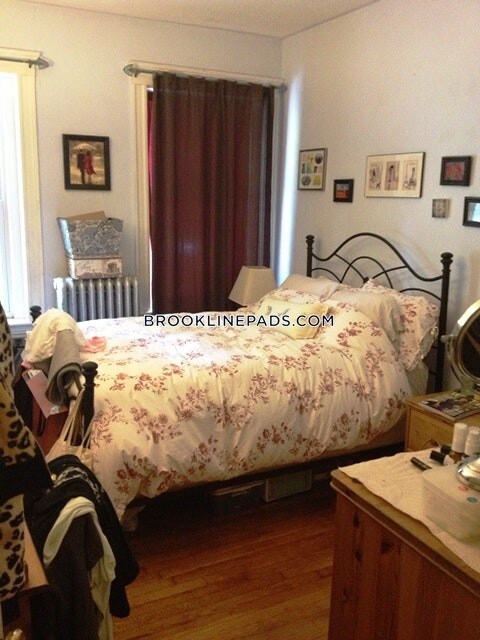 Foto principal - 37 Dwight St