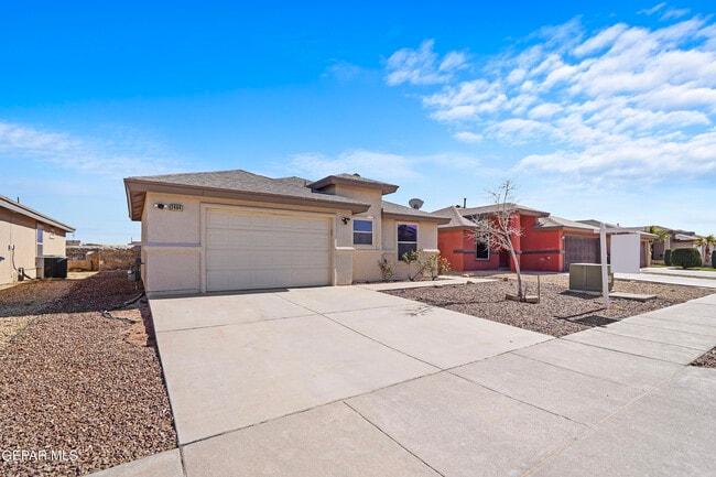 Building Photo - 2404 Escape Point St