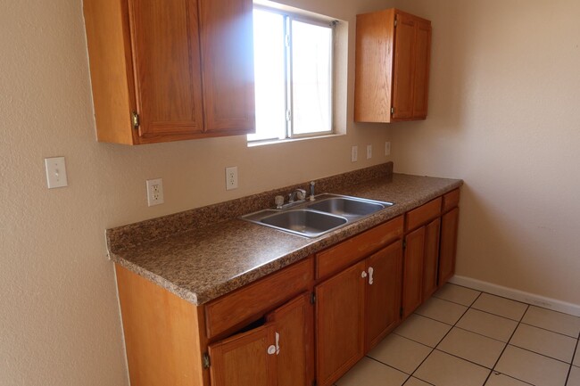Building Photo - 10274 VALLE DEL SOL