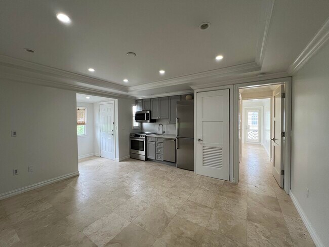 Foto del edificio - 252 Oleander Ave