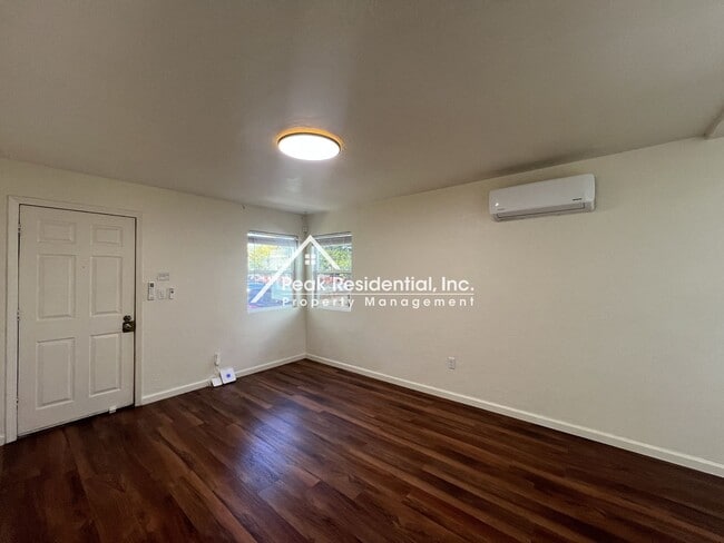 Foto del edificio - Nicely Updated 2bd/1ba House With Large Yard!