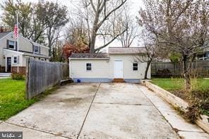 Building Photo - 5900 Halsey Rd