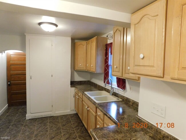 Building Photo - 2 br, 1.5 bath House - 110 Hudson Ave 110 ...
