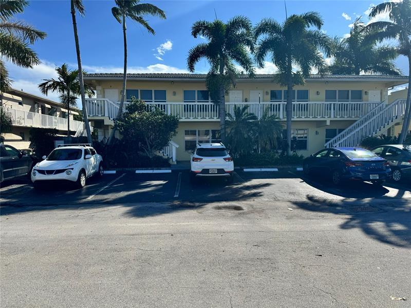 Foto principal - 2120 NE 42nd Ct