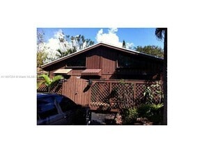 Building Photo - 11327 SW 114th Ln Cir