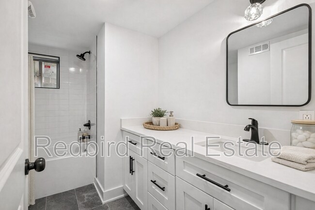 Foto del edificio - 611 S 12th St