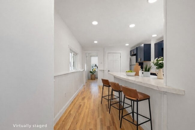 Building Photo - 122 Union St