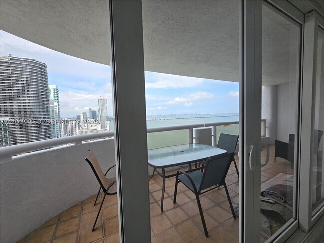 Foto del edificio - 1717 N Bayshore Dr