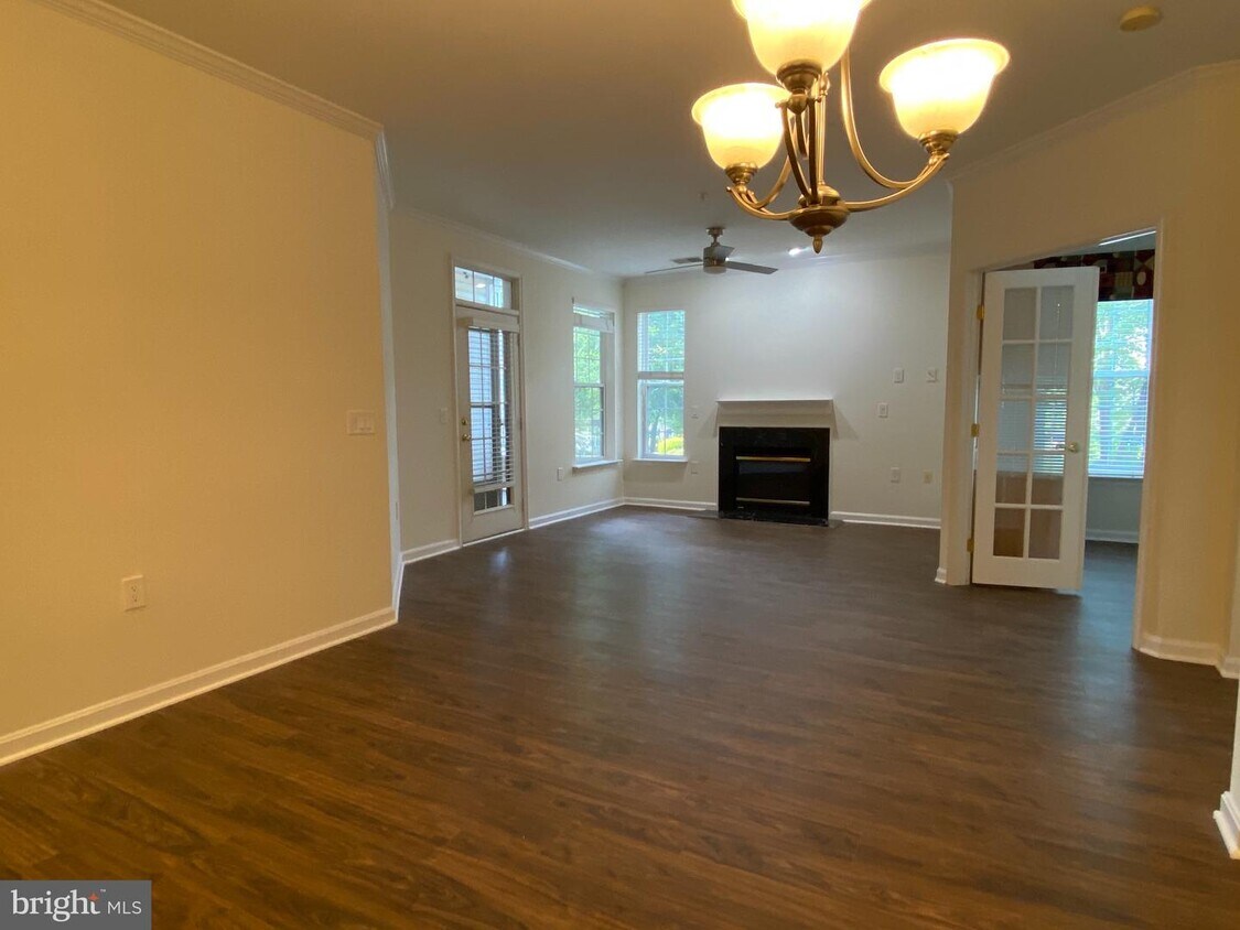 Primary Photo - 4300E Cannon Ridge Ct