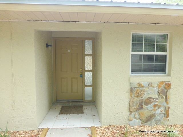 Building Photo - 2 Bedroom 1 Bath Duplex in Crystal River