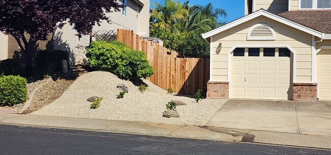 Foto del edificio - Spacious 4BR Home in Desirable Folsom Neighborhood – Move-In Ready May 1, 2026