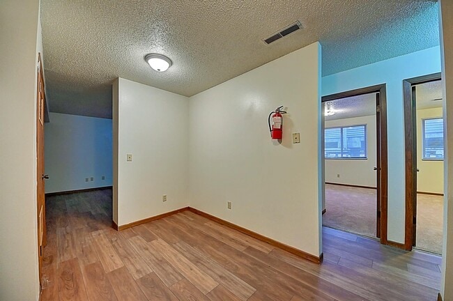 Building Photo - 34 Lincoln Ave