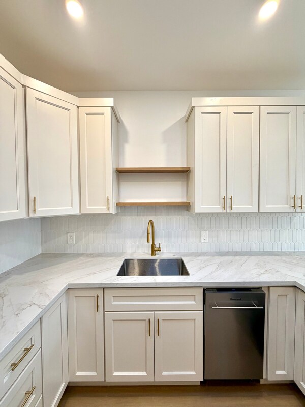 Building Photo - 6619 Pecan Ave