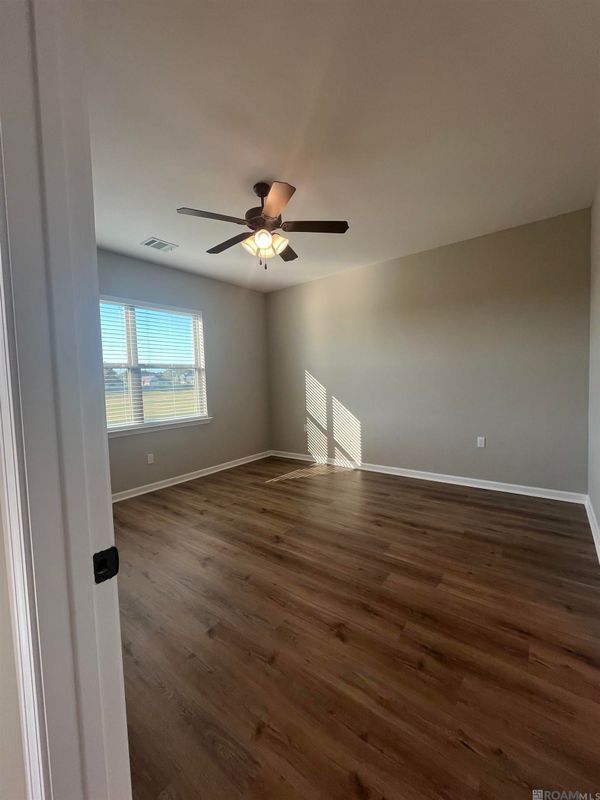 Building Photo - 205 River Mill Dr