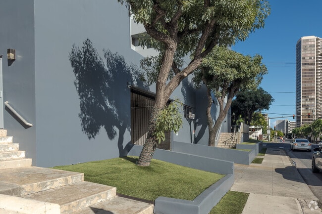 Building Photo - Ward Kinau