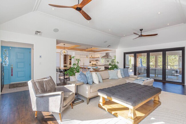 Foto del edificio - 89 Pantigo Rd